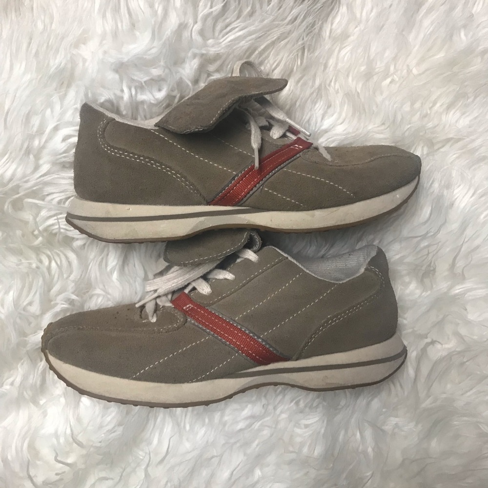 Simple | Cute retro style shoes size 6.5